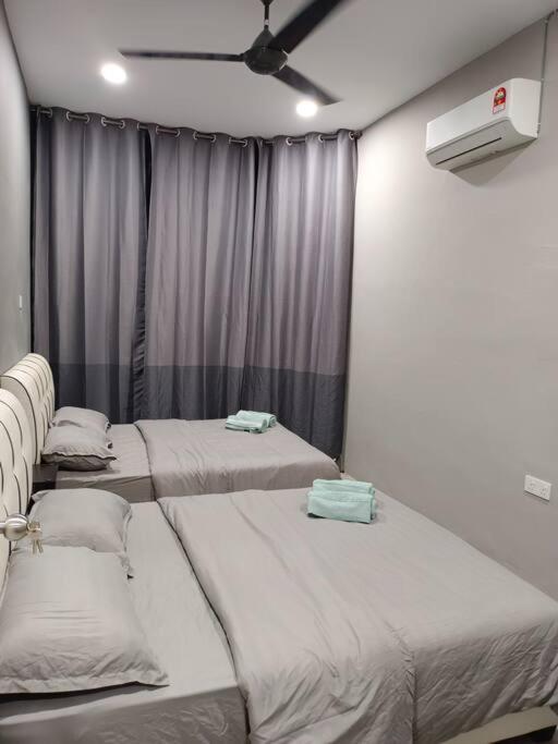 Impian Stay 0.1 Townhouse With 3 Bedrooms. 쿠아 외부 사진